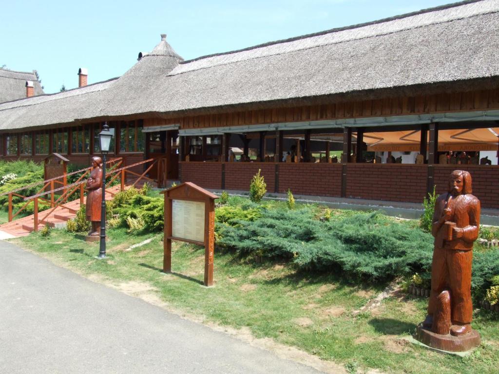 Gasztro élménybirtok - Balatonlelle-Rádpuszta Hotel Exterior foto