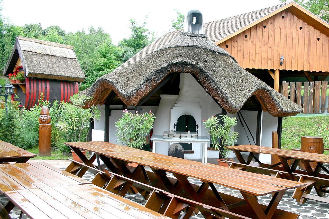 Gasztro élménybirtok - Balatonlelle-Rádpuszta Hotel Exterior foto